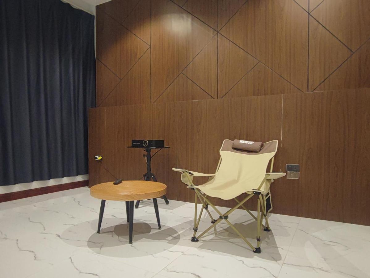 Bed and Breakfast Jenny Airport Lounge Вьентьян Экстерьер фото
