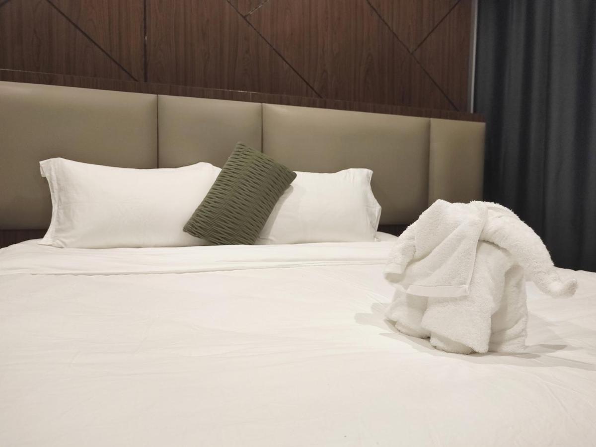 Bed and Breakfast Jenny Airport Lounge Вьентьян Экстерьер фото